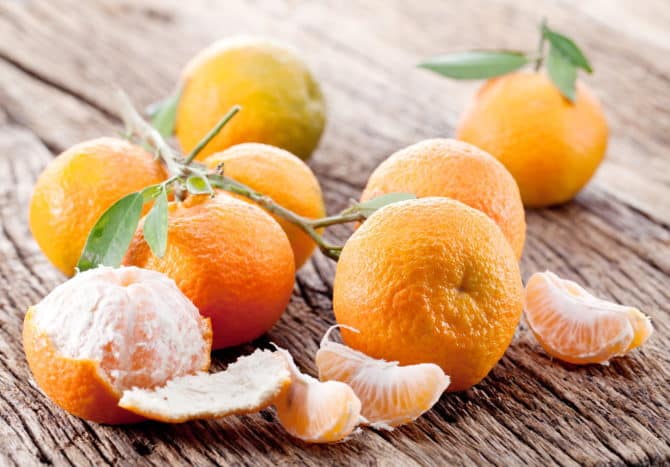 fibres blanches dans les oranges