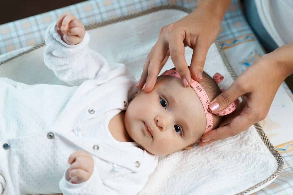 tour de tête de bébé